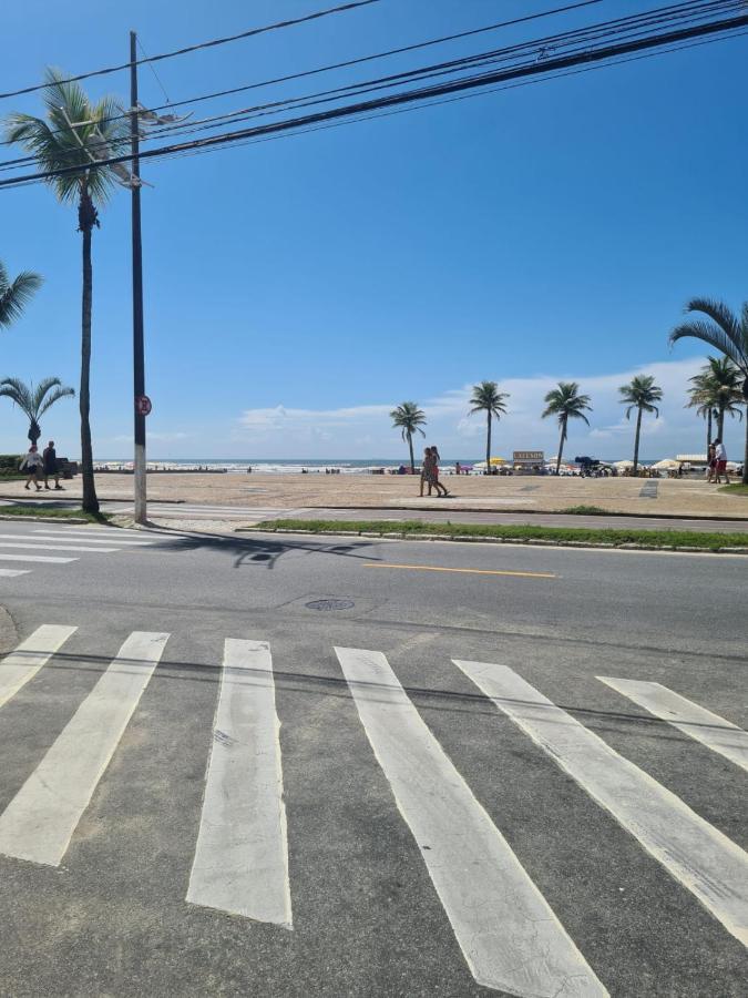 Kitnet Praia Grande Ocian 50 M Da Praia Exteriör bild